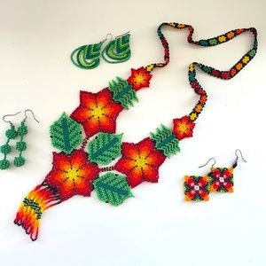 Handmade huichol beaded necklace